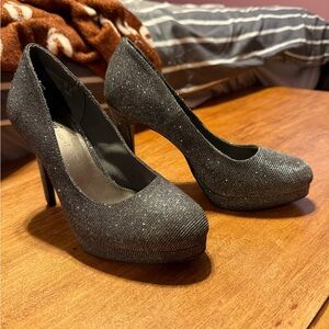 Chic Black Glitter Heels